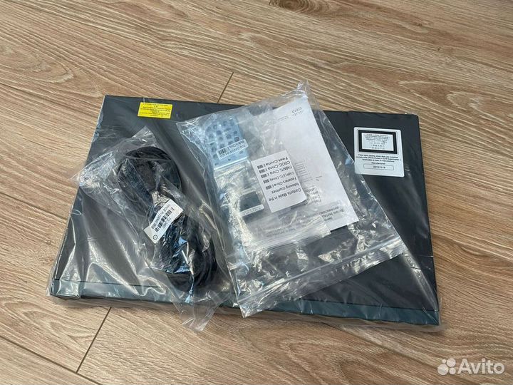 Сетевой коммутатор Cisco Catalyst WS-C2960S-24TS-L