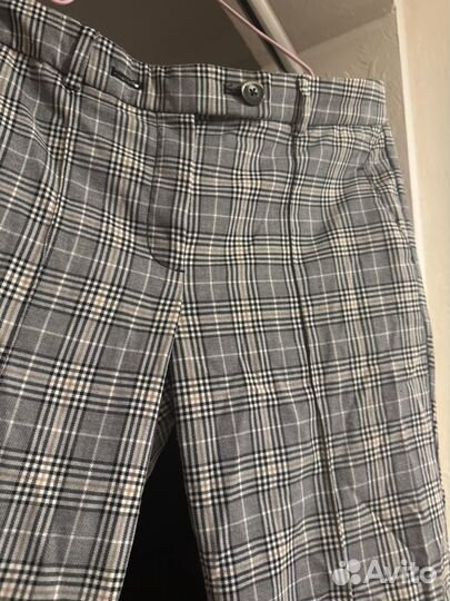 Брюки клетка. Из mango