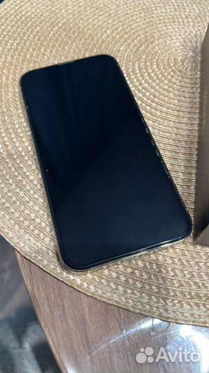 Телефон iPhone