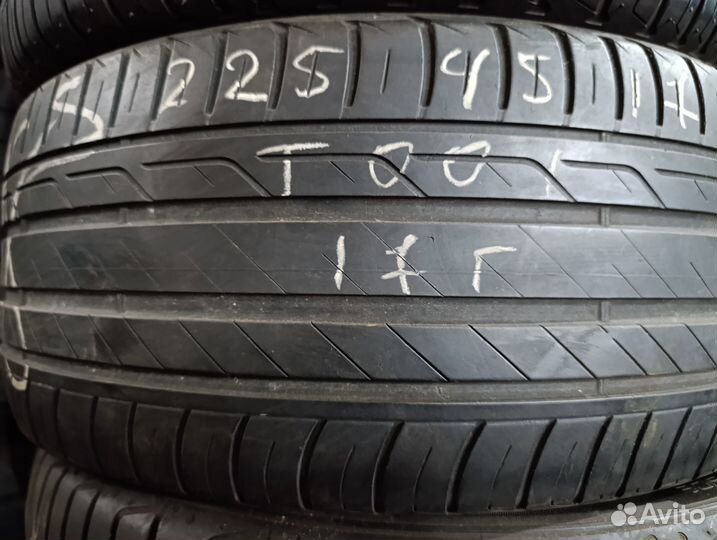 Bridgestone Turanza T001 225/45 R17