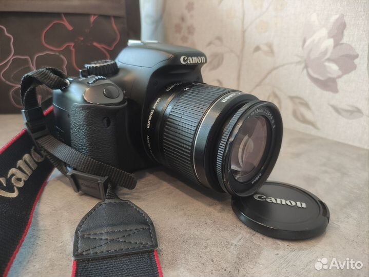 Зеркальный фотоаппарат Canon EOS 550 D