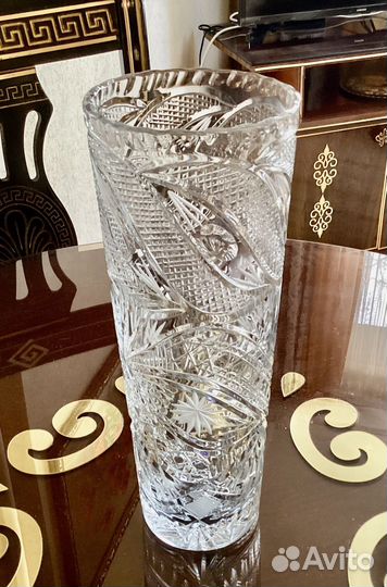 Вазы хрустальные для цветов большие. Доска