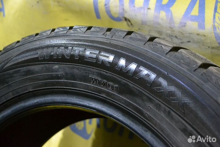 Dunlop Winter Maxx WM01 215/60 R17