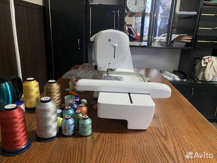 Вышивальная машина Brother Innov-is F440E