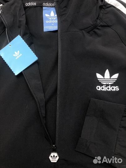 Спортивный костюм Adidas