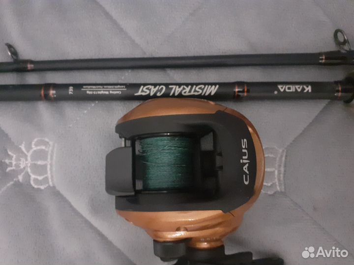 Кастинговый спиннинг с катушкой shimano
