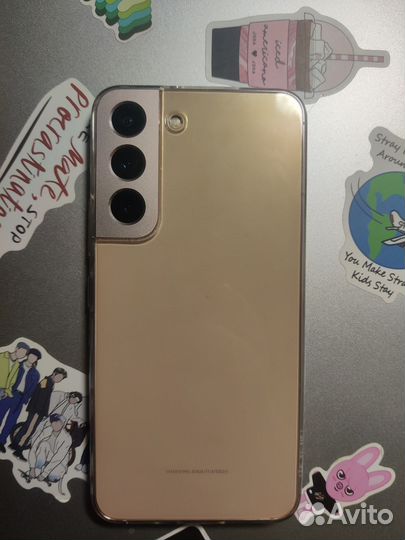 Samsung Galaxy S22, 8/256 ГБ