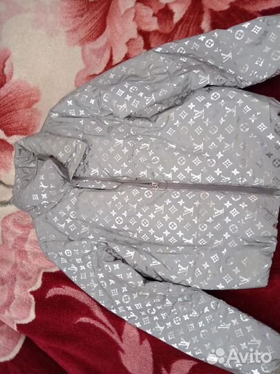 Куртка женская весенняя