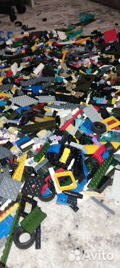 Конструктор Lego аналоги + фигурки. около 4-5 кг