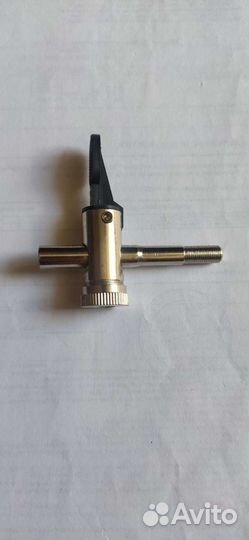 Насадка для подкачки колес