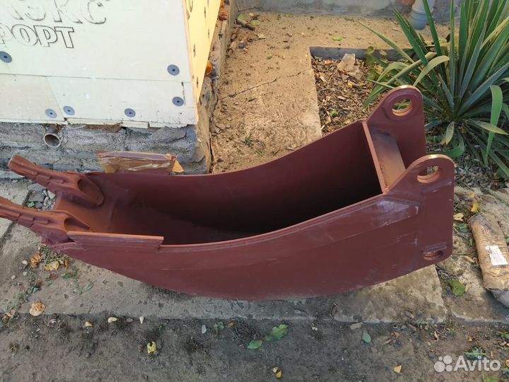 Ковш на эсковатор 30 см