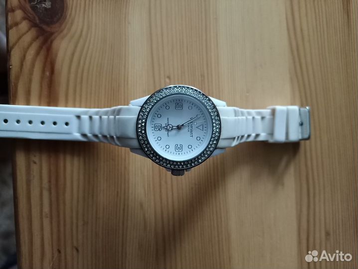 Часы женские