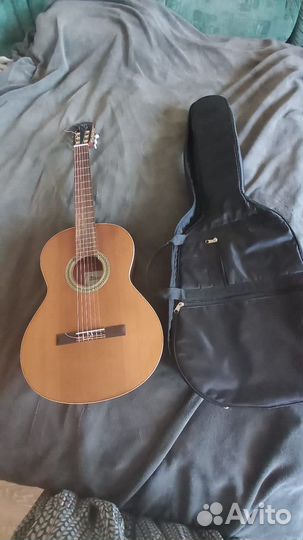 Продаю гитару
