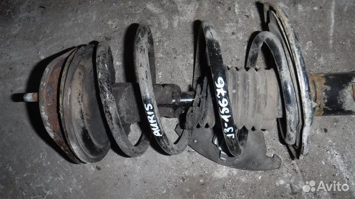 Пружина передняя Toyota Auris (E150) 2006-2012