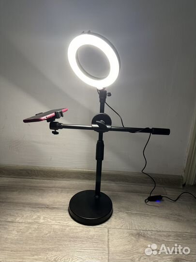 Настольный штатив для съемки на телефон