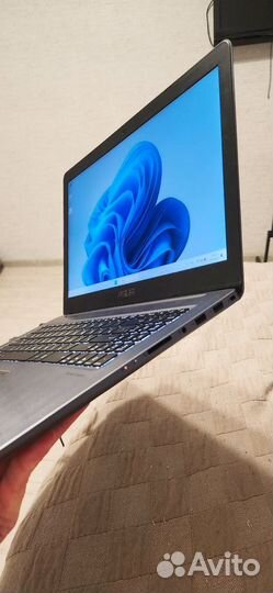 Игровой ноутбук asus M580G видео карта на 4гб