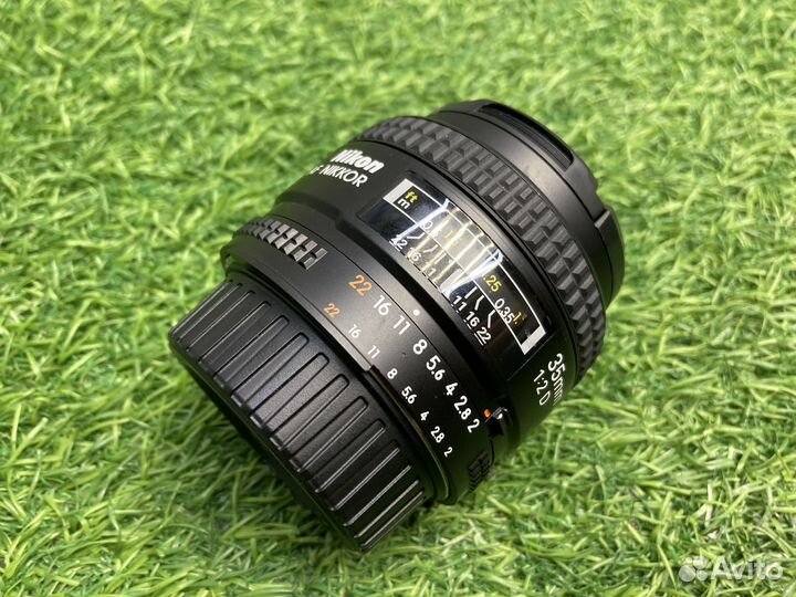 Nikon 35mm 2D AF Nikkor