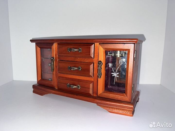 Шкатулка для украшений дерево