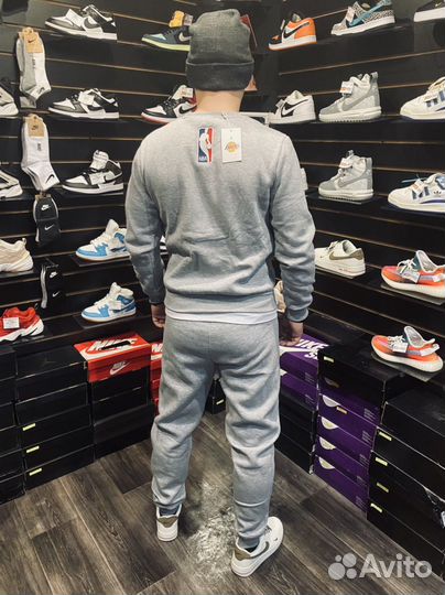 Спортивный костюм на флисе Nike Lakers