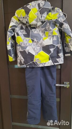 Костюм для мальчика р. 122 + термобелье, пуловер