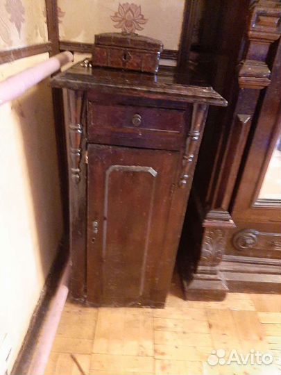Антикварный шкаф 18 века, дуб, под рестовврацию