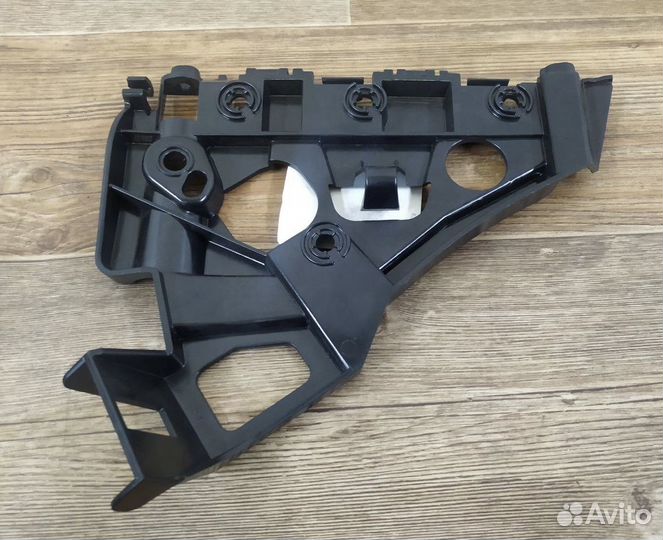 Кронштейн перед. бампера правый Oпель Астра J