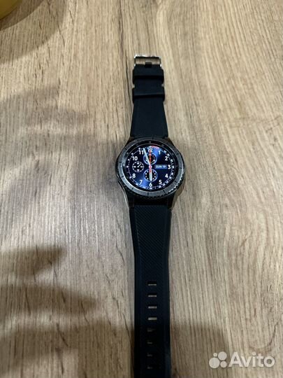 Часы Samsung Gear s3 classic