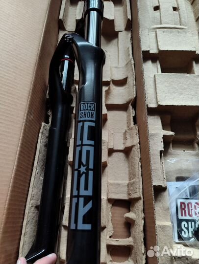 Вилка Rock Shox Reba 29