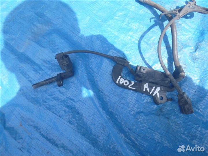 Датчик abs задний правый Lexus Ls460H USF40 1urfse