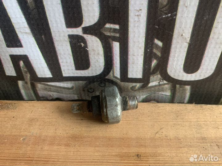 Suzuki grand vitara датчик давления масла