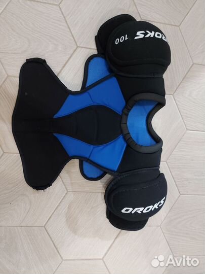 Нагрудник хоккейный