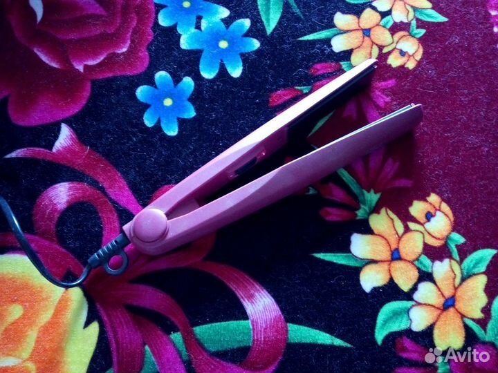 Утюжок для выпрямления волос