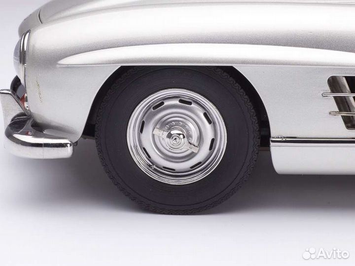 1/12 Модель Mercedes- Benz 300 sl “Gullwing”