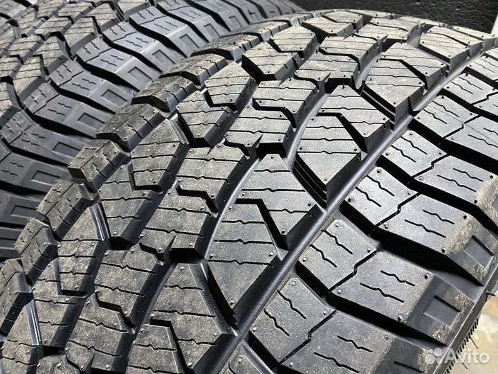 Westlake SL369 235/65 R17 104S