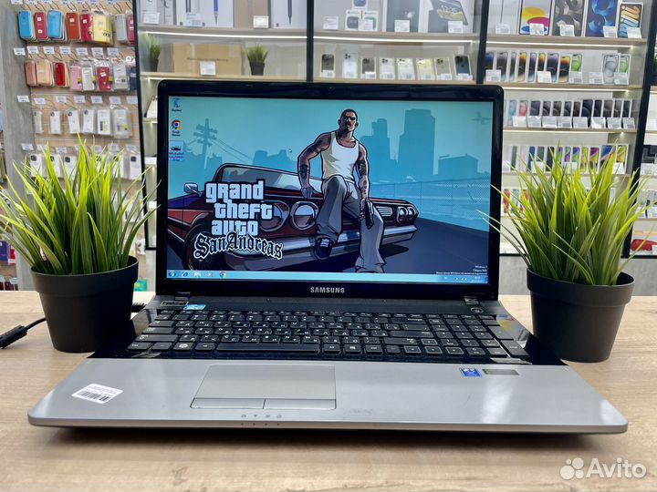 Ноутбук Samsung 17