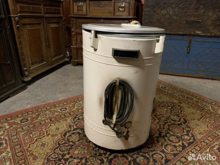 Стиральная машинка Волга винтаж