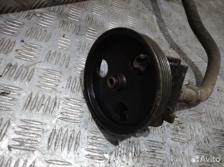 Насос гур Logan (05-14) /Sandero (08-14) /Duster