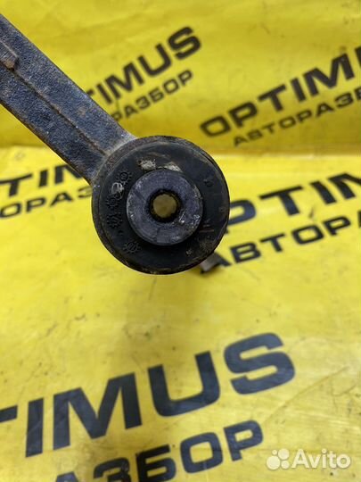 Рычаг передний правый Skoda Octavia A5