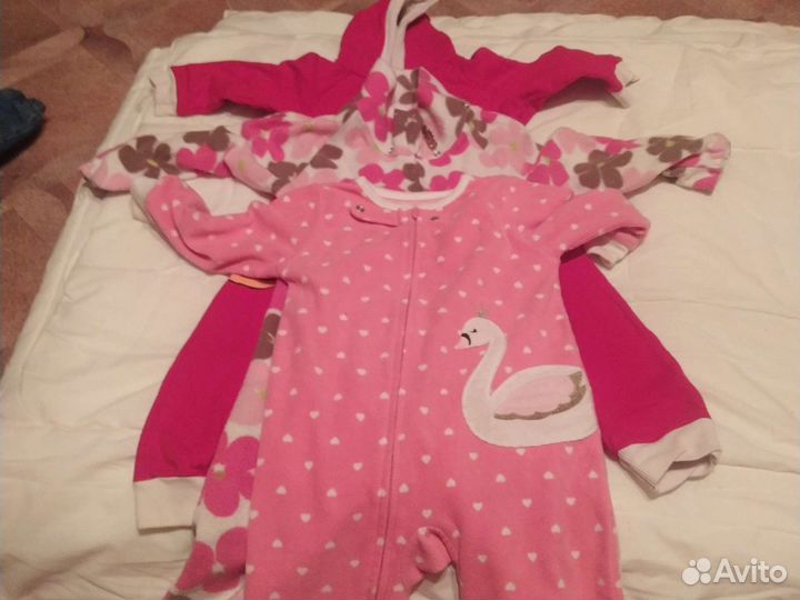 Два пакета одежды для девочки до 2-х лет