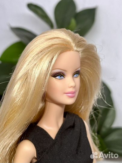 Barbie Basics 001