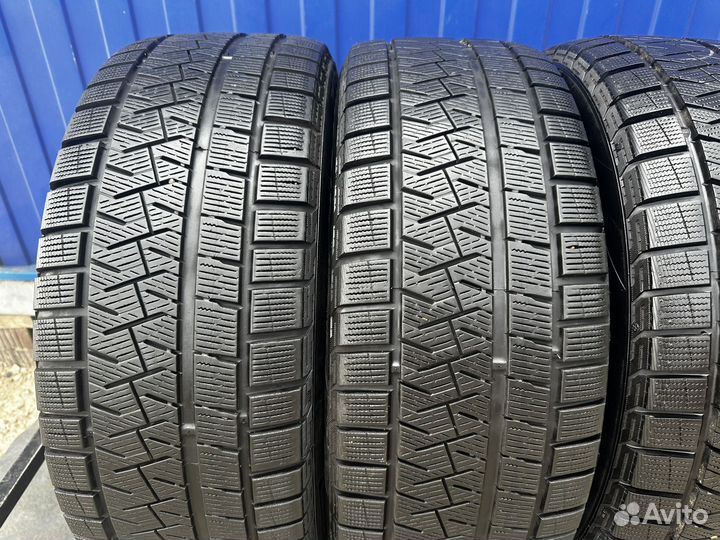 Pirelli Ice Asimmetrico 225/50 R17 94Q