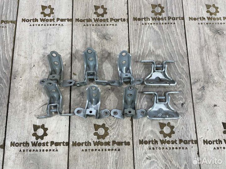 Петля двери Hyundai Ix35 D4HA 2012