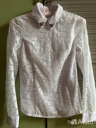 Блузка нарядная кружевная