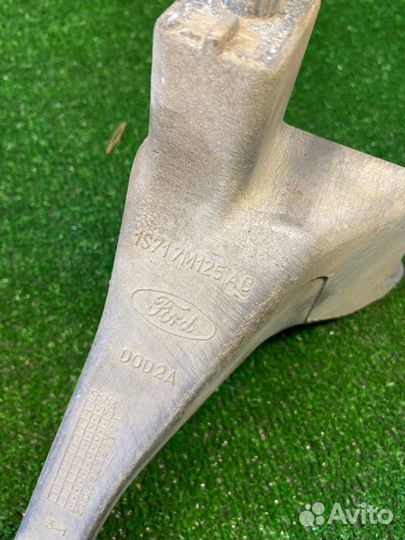 Кронштейн МКПП левый Ford Mondeo 3