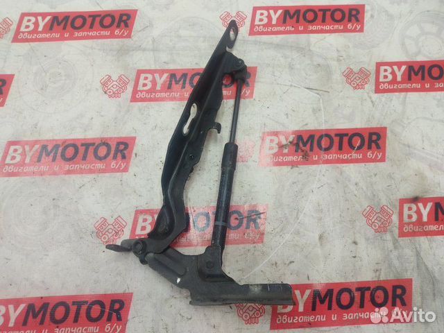 Петля капота левая Volvo S60 2.4D5 2011