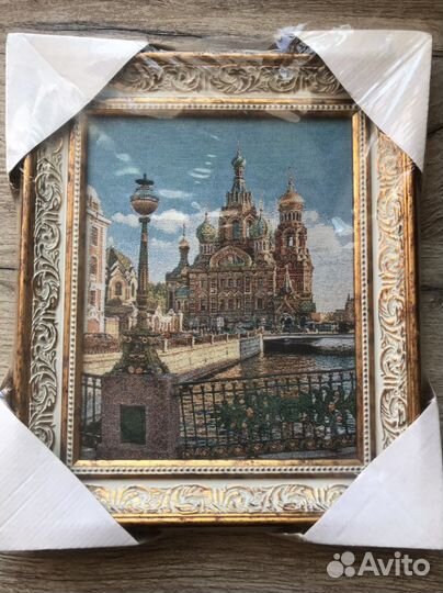 Картина в раме гобелен