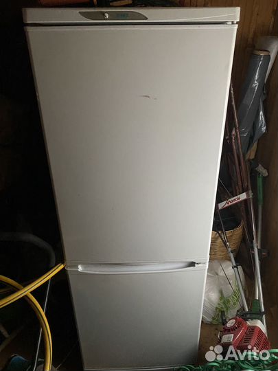 Холодильник Stinol 305a.008