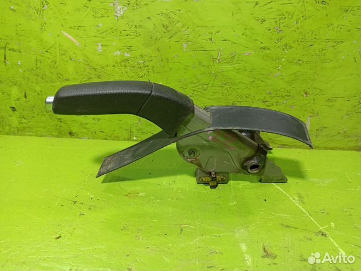 Рычаг стояночного тормоза Nissan Primera P12