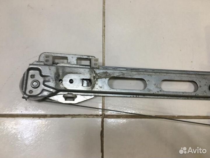 Стеклоподъемник электр. передний правый Mercedes-B