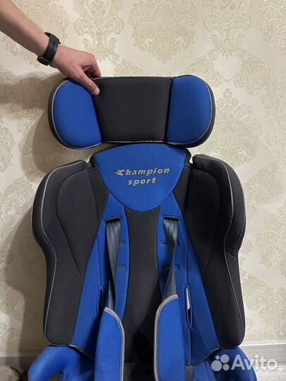 Автомобильное кресло